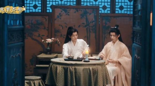 玉茗茶骨：陆大人别看了荣大小姐没来