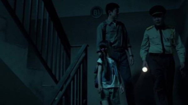 悬疑剧《黑夜告白》恐怖镜头引热议，钱经理带血包藏头颅