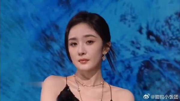 GQ红毯女明星风采各异，杨幂韵味、李沁酷飒、宋茜冷艳