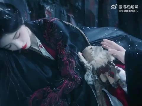 鞠婧祎田嘉瑞陈都灵等主演《月鳞绮纪》演绎露芜衣与寄灵羁绊