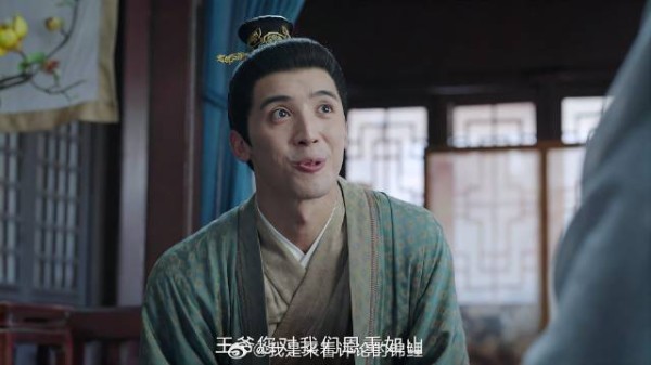 假定非以为是戏子来了，开门一看，瞬间吓得全身颤栗