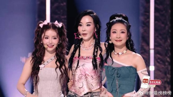 她成了全场惊喜，一回宿舍队友笑到破音