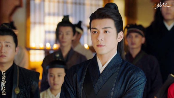 剪辑｜晞陈 曾舜晞•李谦 秋霜染尽林间叶，孤舟泊在寒江侧，离愁随水漫漫不绝