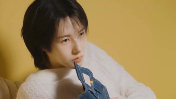 ㅋㅋㅋㅋㅋ点进去就听到导演一直在夸“漂亮~好看!”