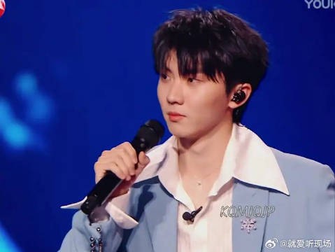 他沉默的那几秒钟 明明什么都没说 但好像什么都说了