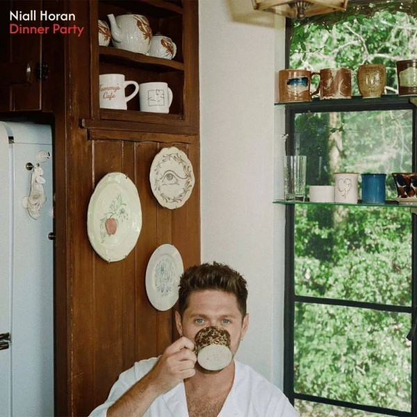 恭喜 Niall Horan,新专辑热卖!