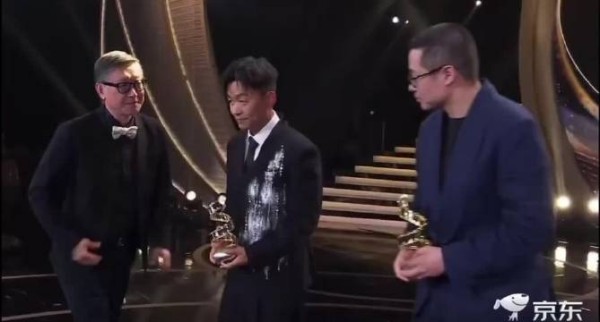 王宝强二十年磨砺终获年度号召力影人