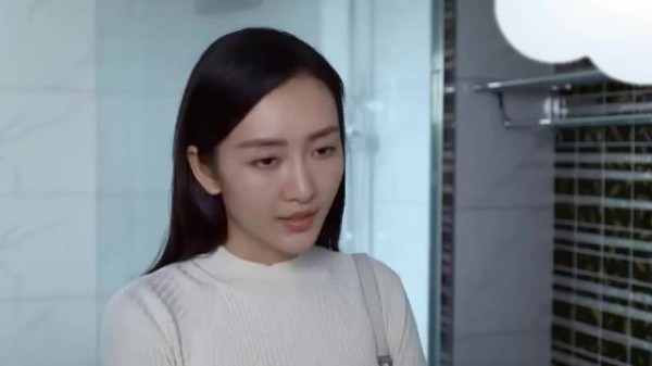 儿媳在婆家如厕，怎料瞥见卫生间的牙刷，意外发现了重大隐秘！