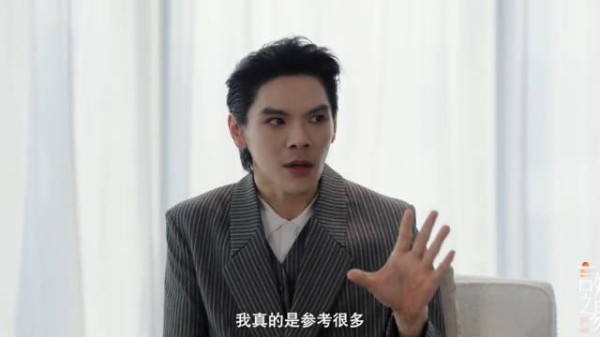 向佐承认向太多次干预其恋情,称与郭碧婷结婚需母亲认可