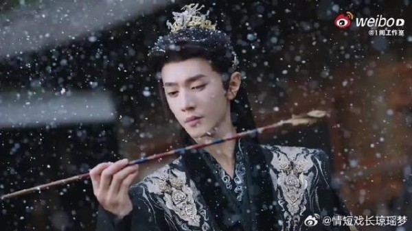 你憔悴，我替你明媚
