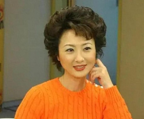 苦恋6年换来丈夫出轨，“大度”原谅还连生2娃，如此卑微图什么