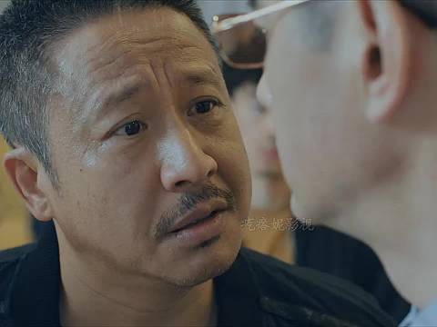 黑老大出狱投靠小弟,却被小弟看不起