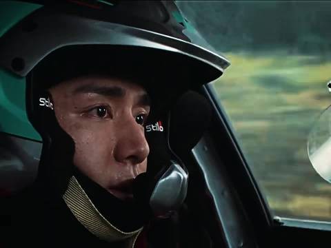 飞驰人生名场面,“钞”能力这块,没有比臻东更权威的了