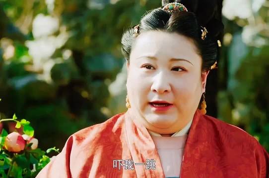 儿子十年未见自己母妃，如今竟变成了300斤的大胖子