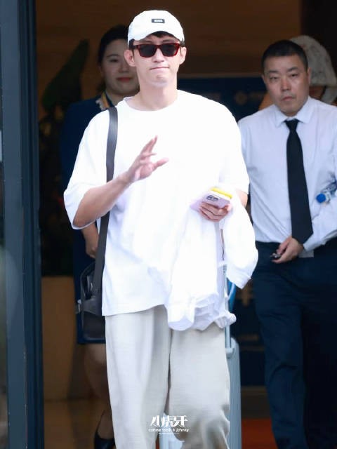 原来黄景瑜也是听着杰伦歌长大的一代!…