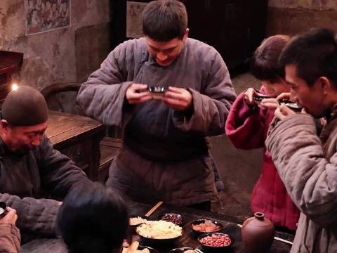 谁能拒绝年代群像剧的魅力啊！好气又好笑，这剧也太适合下饭了！