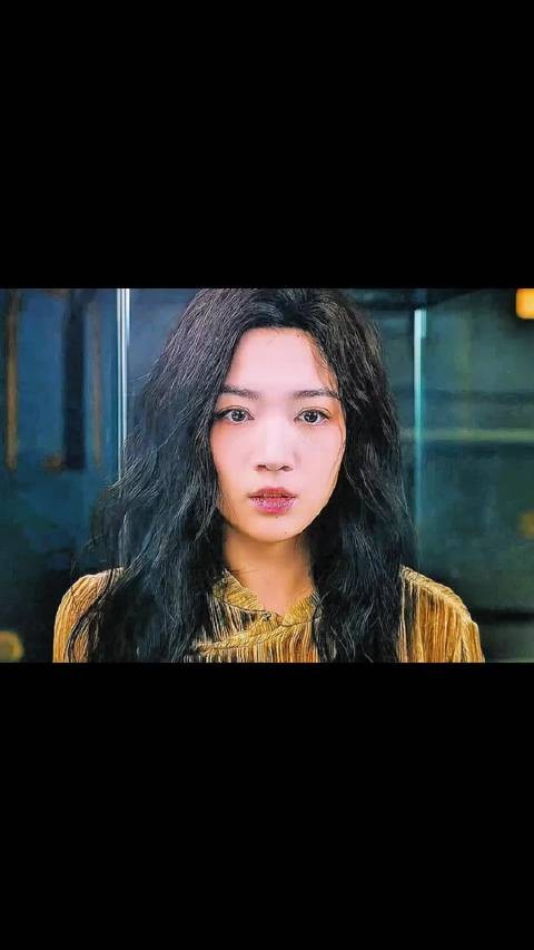 女孩的画画天赋暴露后,被女大佬利用盗取名画,结果导致自身陷入危局!
