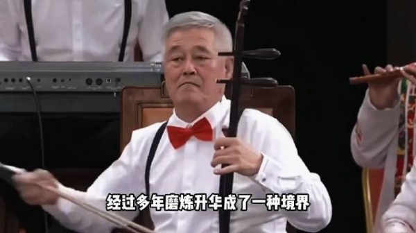 为什么赵本山允许徒弟们通过直播捞金,而郭德纲却不允许呢?