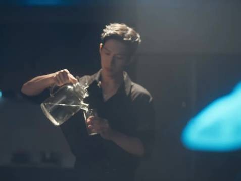 醉酒醒来直面告白,栾念直球问‘咱们试试’