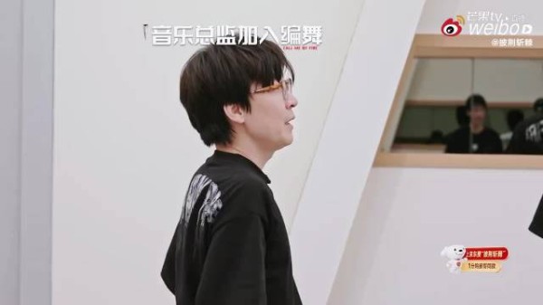 细腻温柔的团队氛围！不催进度不压心态，王传君慢慢帮刘畊宏脱敏抗压