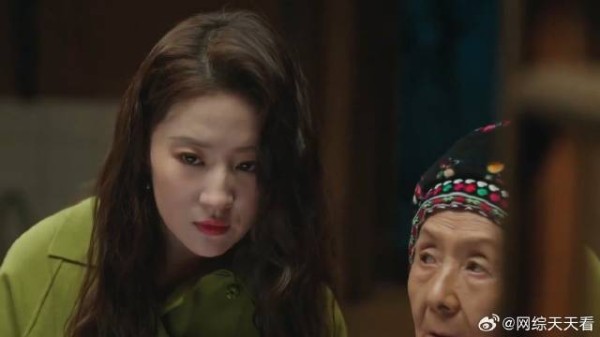 为了让女儿学好手艺，父亲答应帮她上门提亲，美男计都用上