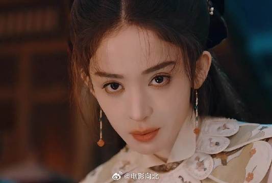 发现渣男与别人有染,立马将他驱之,一心只搞事业,这样清醒的大女主谁能不爱