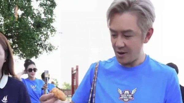 陈浩民在直播间的一句不知足,让蒋丽莎把积压多年的不满发泄