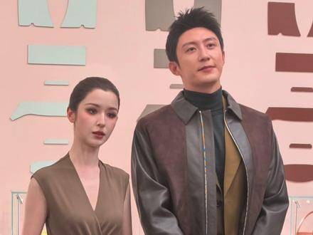 黄景瑜、哈妮克孜、魏哲鸣、张钧甯四人同框,视觉盛宴扑面而来