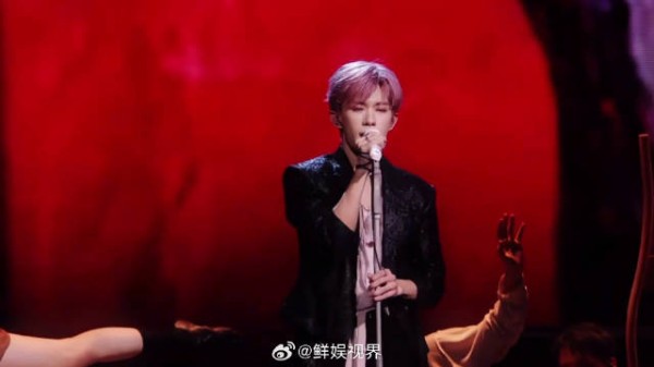 阿云嘎部落四公舞台太有想法,选定易烊千玺白日猫…