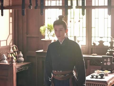 废太子半生饱经磨难，前路黯淡，林锦岐仗义帮他逃离，得以重获自由…