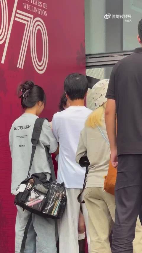 今天完全是老公 (cr.logo)
