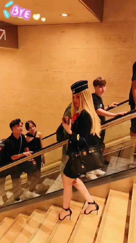 金发女郎现在已经成为了一个被嫉妒羡慕的代名词