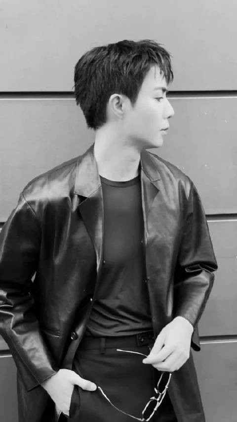 260923 被帅脸帅晕了 zeenunew
