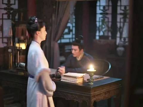 林锦岐想帮兰香救出吕蕺儿,却被拒绝,又吃醋了