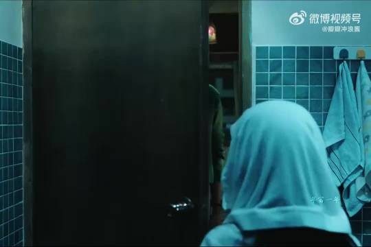 一个妈妈，可以为了儿女，是恶魔也可以是天使，但她始终是一堵遮风挡雨的墙！
