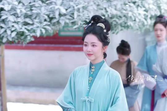 赵星棠故意让许兰香在京城夫人面前难堪，谁料许兰香丝毫不畏惧