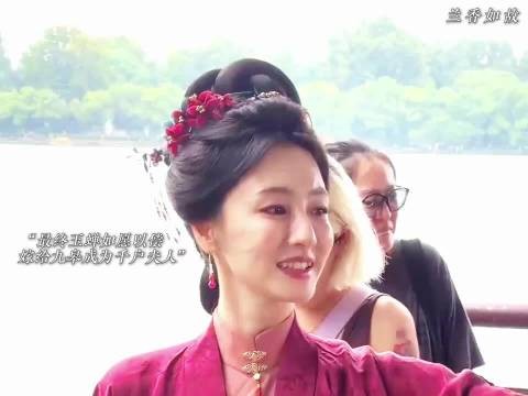 最终玉蝉如愿以偿嫁给九皋成为了千户夫人