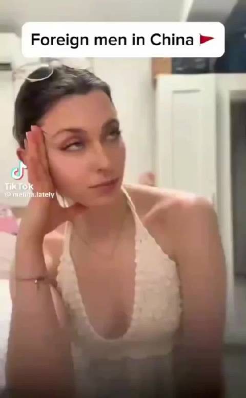 白人小姐姐真敢说：去到中国的洋男大多是在自己国家的loser