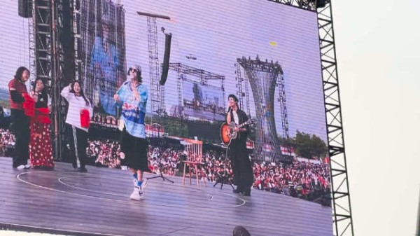 我已急哭,华晨宇粉丝抽到8888红包啊啊啊啊太羡慕了