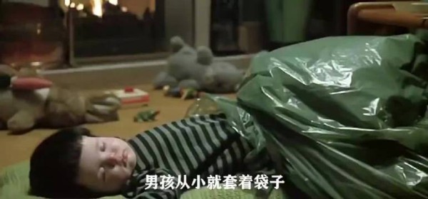 男孩一出生屁就放个不停,有人利用他的屁做成了火箭燃料
