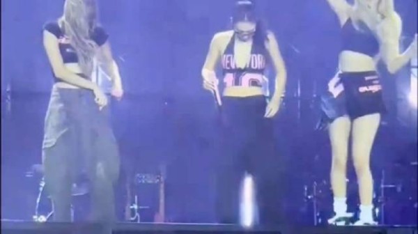 blackpink四人earthquake舞蹈极致反差
