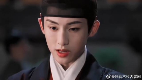 亲爹出殡当天,心爱的女孩嫁给了别人,最终叶限终身未娶