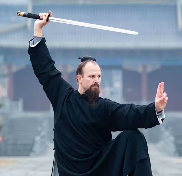 两万外籍弟子不是文化输出？武当功夫出海，背后藏着话语权难题