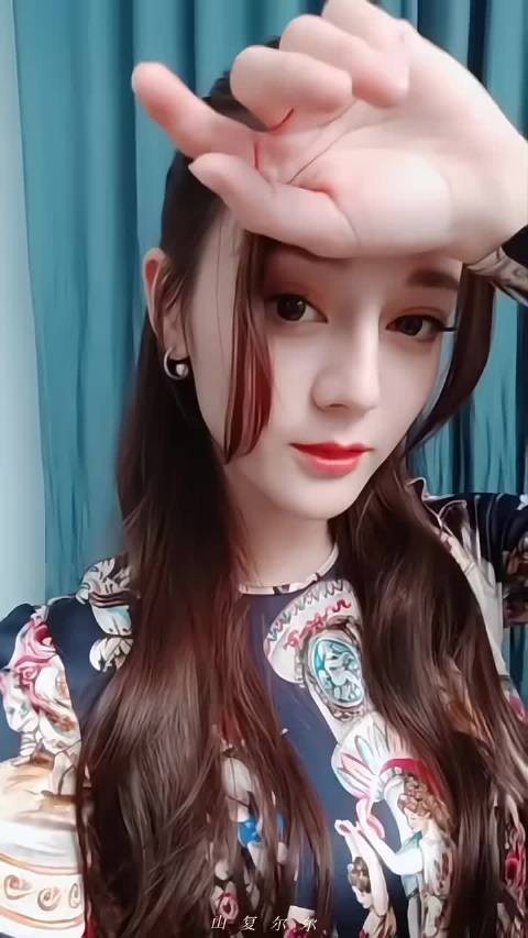 迪丽热巴,好舞不挑曲