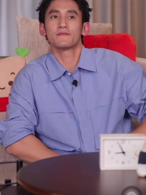 郑钦文小红书直播又唱歌啦，很可爱的歌声