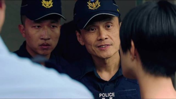 一个蠢死的男人,却有一个一直包容他的女人!