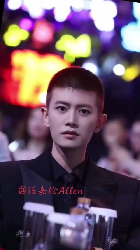 寸发男神任嘉伦
