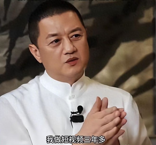 没想到,李亚鹏回应息影原因,意外暴露真实人品,一句话赚足口碑