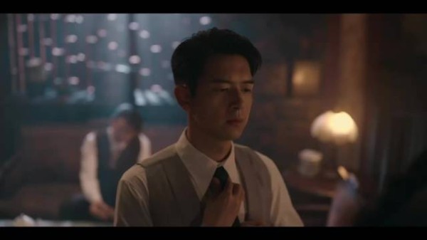 李现重新定义钓系男友，钓系帅气迷人，吊系满是悲剧色彩，反差对比效果太绝