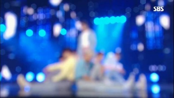 八年前的今天(180930),像是陷入甜蜜梦想的 GOT7